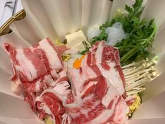 -枝魯枝魯自助料理