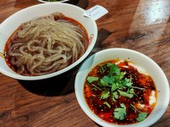 -万记麻辣烫国展总店