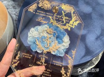 这是我目前最喜欢最满意的永生花请帖图，无滤镜拍摄太美啦