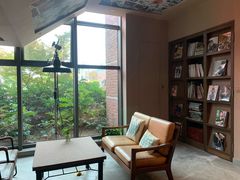 靠窗位-那美(华莱坞店)