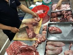 -标记美食新鲜猪杂(兴南大道店)