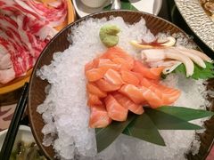 -牛YO寿喜烧·铁板烧和牛火锅自助(市府恒隆店)