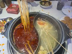 -钢管厂五区小郡肝串串香(蜀都万达店)