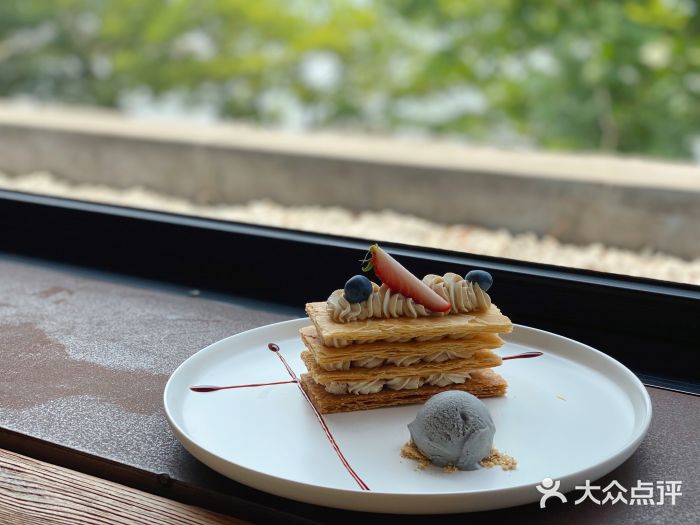 Vanilla Specialty Coffee(八大关店)伯爵茶拿破仑图片
