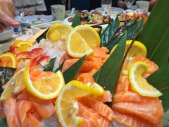 法罗三文鱼刺身-船梆煮•蒸汽海鲜·炉火烤肉(五四广场店)