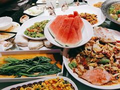 -巴特餐饮6加1音乐餐吧·新疆菜