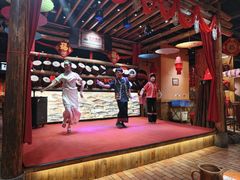 -老滇山寨•云南特色菜•地方菜•民族风情歌舞表演(金碧店)