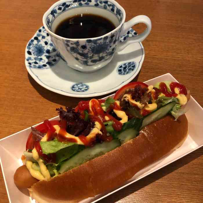 milk coffee(湖滨路店)-"上海今日中雨转大到暴雨,去金虹桥吃晚饭,.