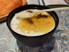 手工自制酸奶-巴扎美食·新疆菜·西域歌舞表演餐厅(新疆大厦店)