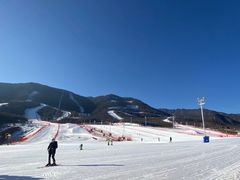 -鳌山滑雪度假区