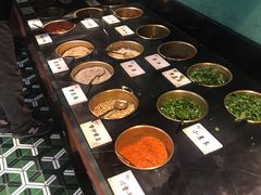 自助调料区-哥老官重庆美蛙鱼头(宝山龙湖店)