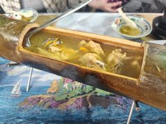 -刘姐啤酒鱼民族演艺餐厅(西街总店)