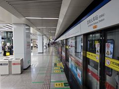 -昆明火车站(地铁站)