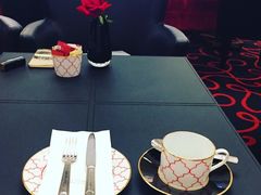 餐具摆设-L'ATELIER de Joel Robuchon(外滩18号店)