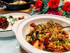腌菜肥肠煲-同庆楼(金宝汇店)