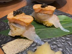 鲷鱼贝柱三文鱼握寿司-阿吾罗日本料理(K11艺术中心店)