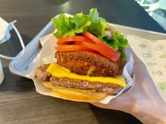 芝士牛肉蘑菇堡-Shake Shack(西单大悦城店)