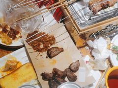 -喝丢一只鞋海鲜烧烤·海肠捞饭(文体街店)