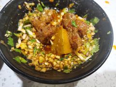 -钢管厂五区小郡肝串串香(蜀都万达店)