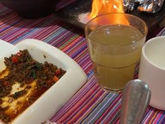 -香巴拉云南餐厅(华莱坞店)