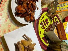 招牌烤乳鸽-石岐佬中山菜馆(张溪店)