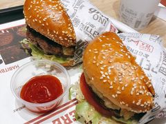 -The Habit Burger Grill 哈比特汉堡(爱琴海店)