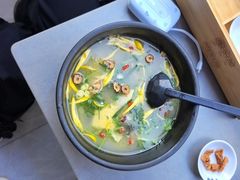-桥香园云南过桥米线(红龙井店)