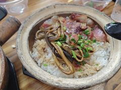 黄鳝拼腊味饭-文记煲仔饭