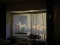 -上海外滩茂悦大酒店