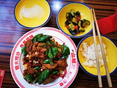 -山城欢现炒食堂(上海城店)