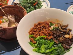 油泼菌子米线-一坐一忘云南菜(嘉里中心店)