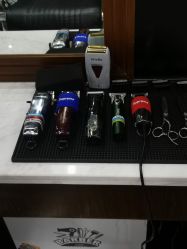 -MARTIN'S BARBER SHOP男士理发馆