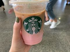 -星巴克(广州南站A18检票口楼上)
