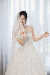 -台湾蔡美月婚纱租赁