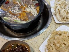 -九寨特色牦牛肉汤锅 羊肉汤锅