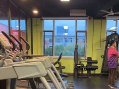 -英特健身俱乐部