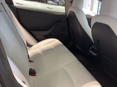 -TESLA 特斯拉(深圳观澜特斯拉直营钣喷中心)