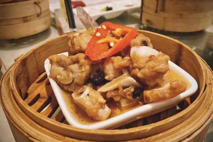 金塘胜宴"1.环境:这家店环境很高大上,门口像大礼-大众点评移动版