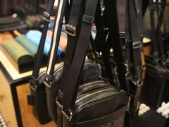 -COACH蔻驰(赛特奥特莱斯店)