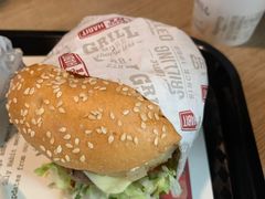 -The Habit Burger Grill 哈比特汉堡(复兴soho店)