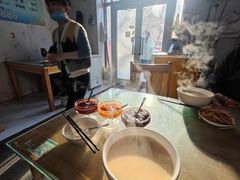 -努尔古丽奶茶