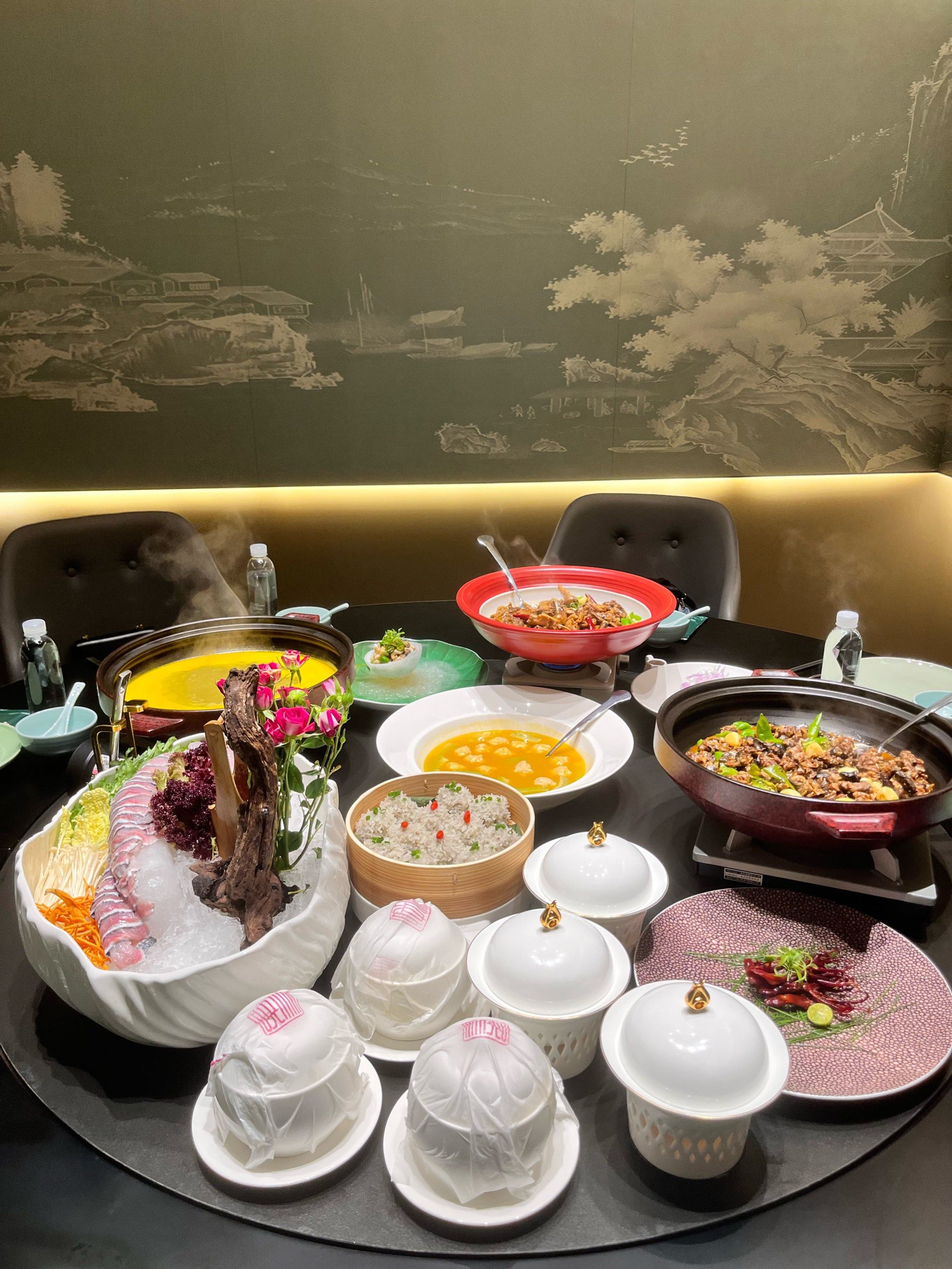 和朋友品味 🎋 竹影下的中式私房菜