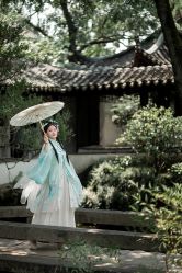 -一揽芳华汉服旗袍体验馆(拙政园店)