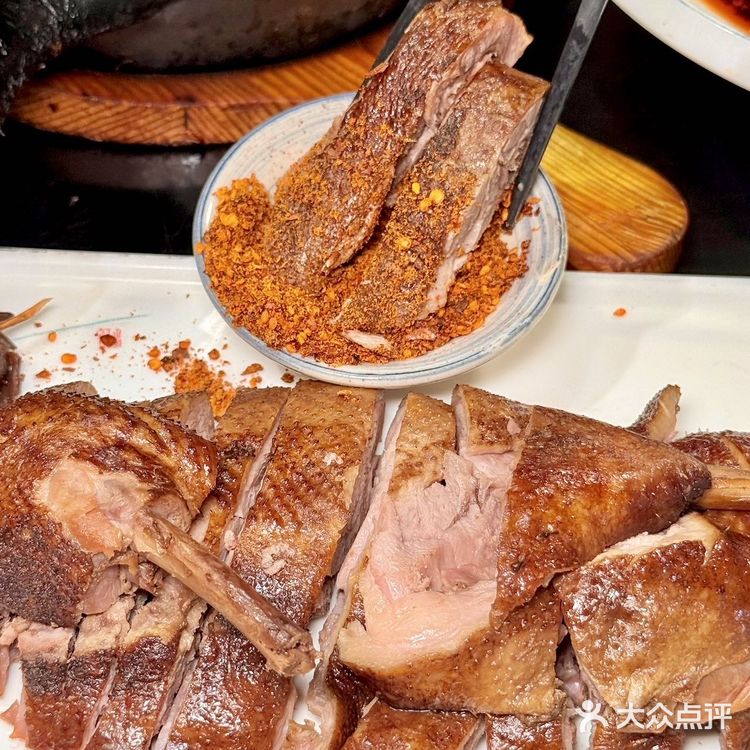 可惜你不在成都,武侯祠这家苍蝇馆子好吃s啦