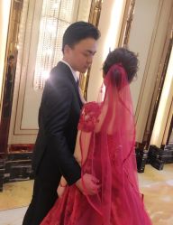 -艾米丽婚纱礼服