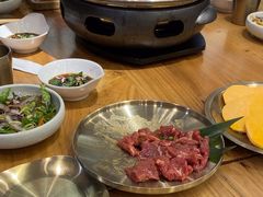 -青瓦餐厅·生鱼片·韩园烤肉(西塔店)