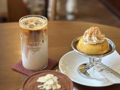 -Café Monson