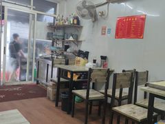 大堂-无名氏宵夜小摊(祝家三姐妹馄饨店)