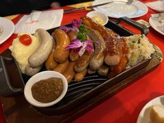 香肠拼盘-申德勒加油站餐厅(三里屯北小街店)