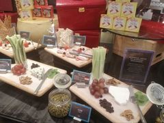 -圣丰索菲特·2 On 988 Café 自助餐厅